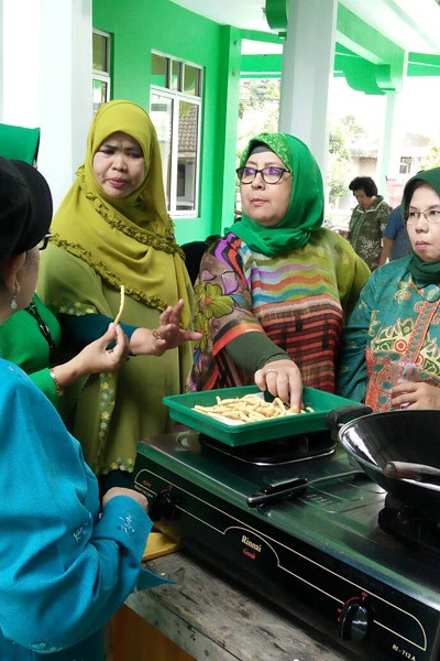 Kunjungan ke UMKM